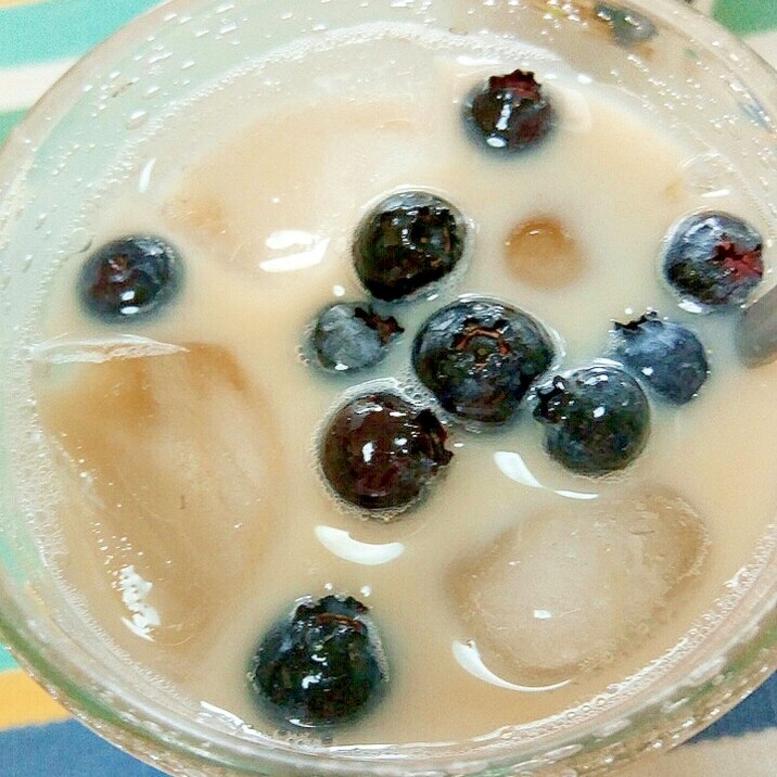 アイス☆ブルーベリー&マキベリーカフェオレ♪